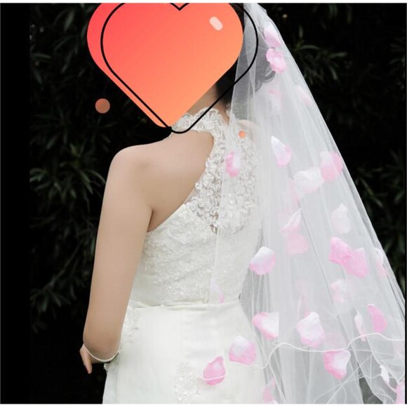 NWT Romantic Pink Petals Decoration Layers Tulle Ribbon Edge Long Wedding Veil - Picture 2 of 6